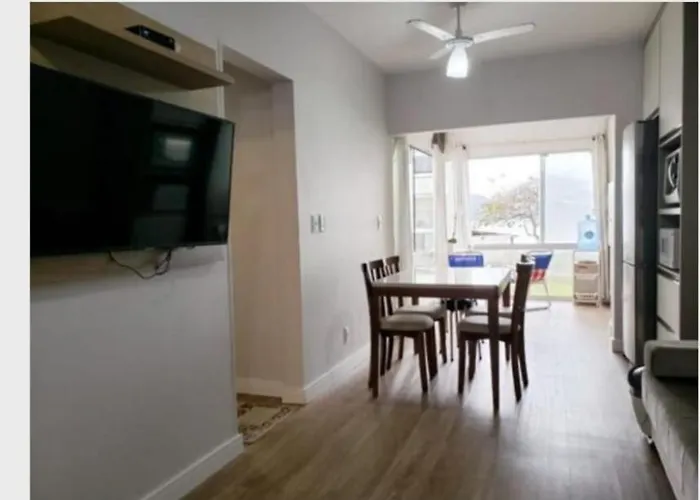 Apartamento Pe Na Areia - Meia Praia - Itapema Sc